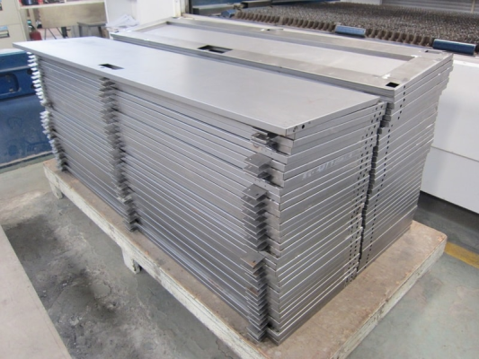 Jenis-jenis Baja Konstruksi-6 rojo besi